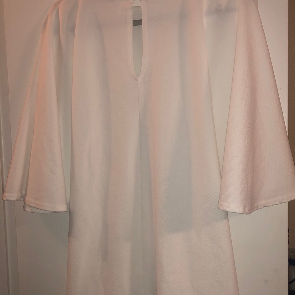 BATWING SLEEVE TOP - Picture 3 of 3